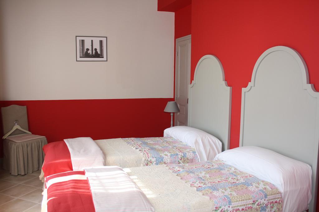 La Gourgasse Vieille Hotell Béziers Rum bild